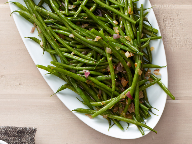 Garlicky Green Beans with Shallots